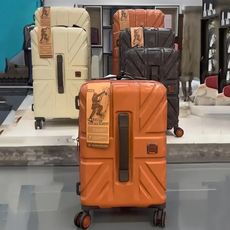BritBag Gravitate Softside - Modern Traveler